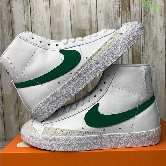 Nike Blazer Mid 77 White Green WM - Picture 2 of 6